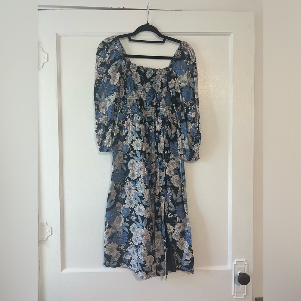 Floral Print Smocked Midi Dress